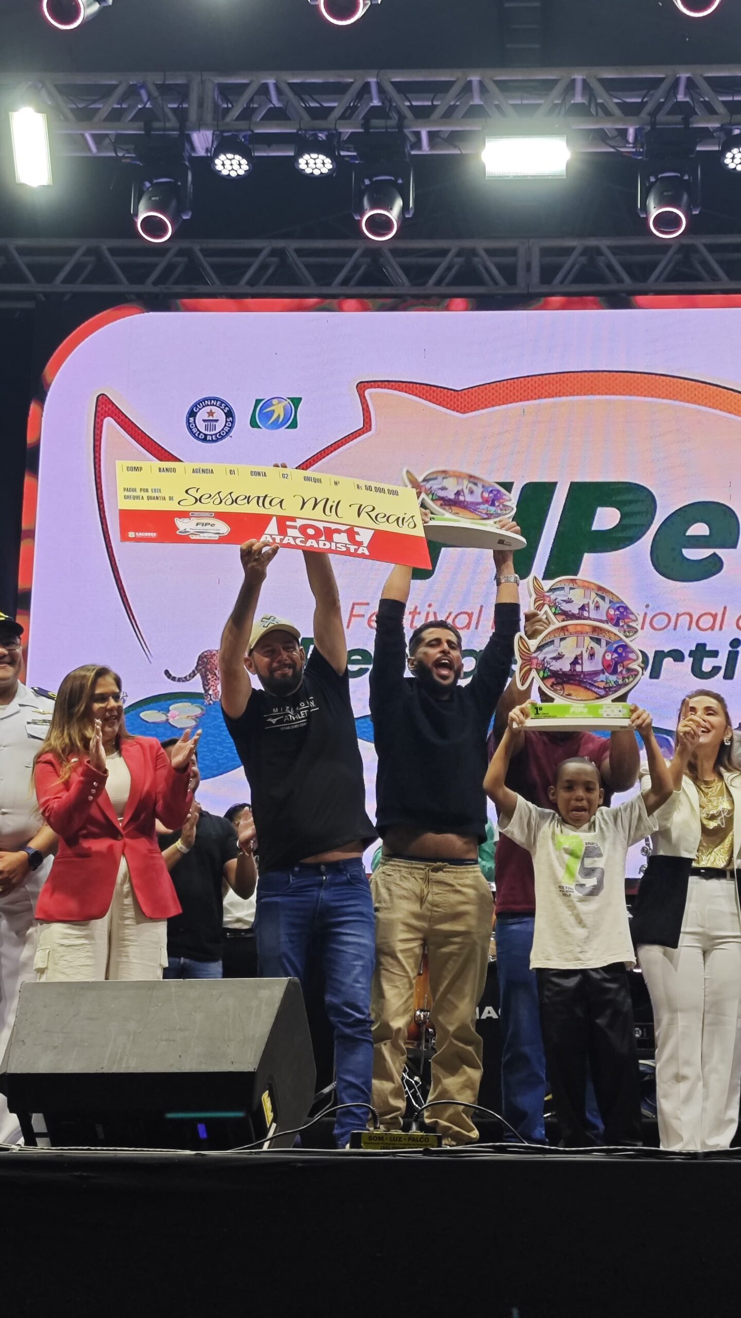 Cáceres celebra campeões das provas embarcadas do 42º FIPe após cinco dias de festival